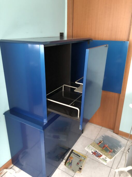 Mobiletti in legno laccati blu - immagine 2